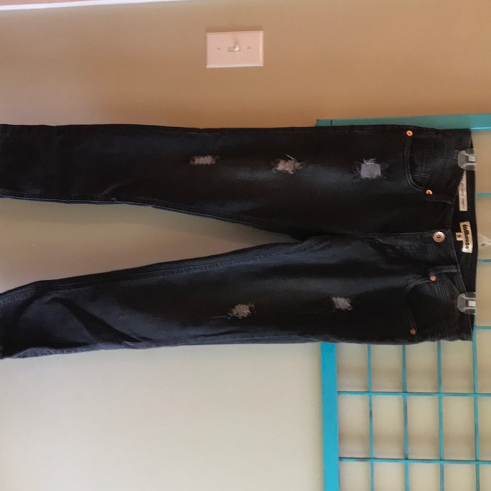 dark, grey capri ripped jeans